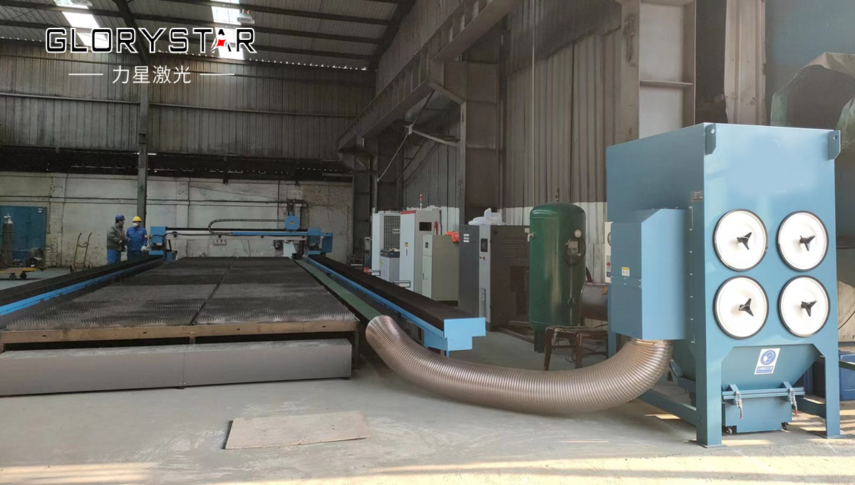 力星激光:超大幅面、超高功率地軌式光纖激光切割機“牛氣”出貨 力星激光:超大幅面、超高功率地軌式光纖激光切割機“牛氣”出貨