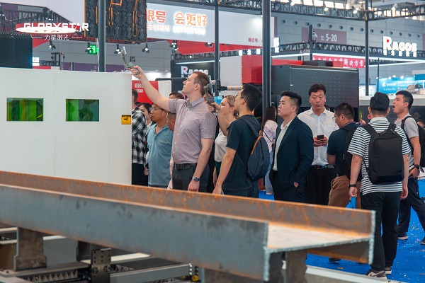 NS-12020H 型鋼激光二次加工自動化線首發(fā)成功,火爆熱銷! NS-12020H 型鋼激光二次加工自動化線首發(fā)成功,火爆熱銷!
